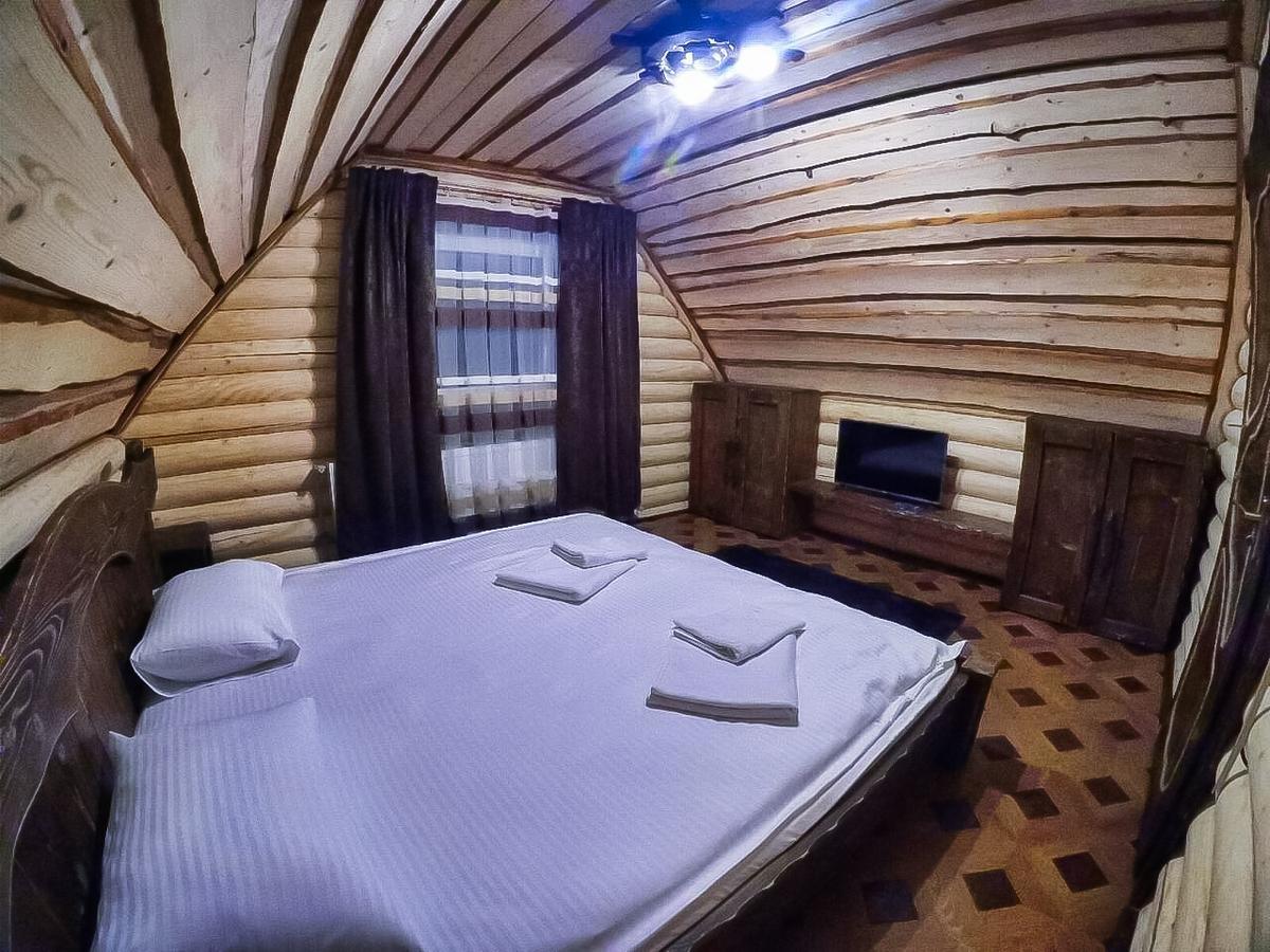 Cottage Hata Zustrich バコヴェル エクステリア 写真